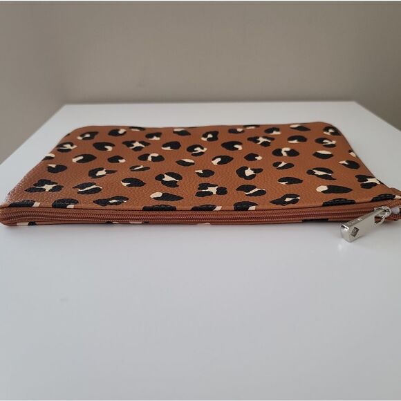 Leopard Clutch Jewell by Thirty One Gifts Animal Print Pouch Bag #0009 - Picture 6 of 12